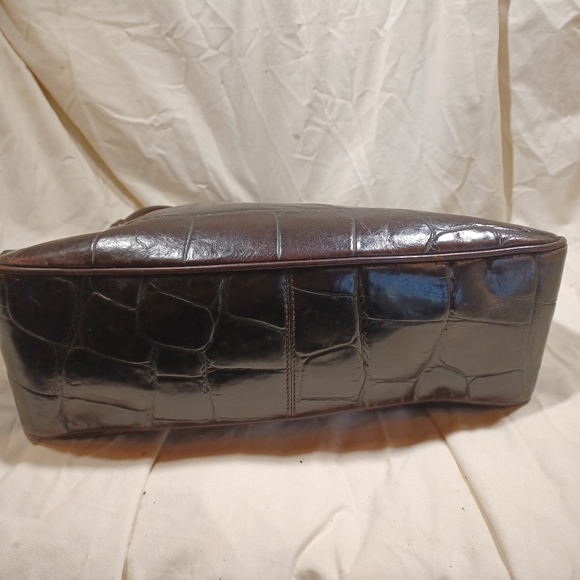 Dooney and bourke shoulder bag - Picture 5 of 8